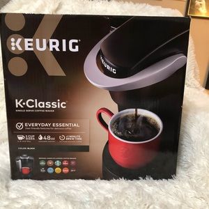 ☕️NIB Keurig K Classic☕️